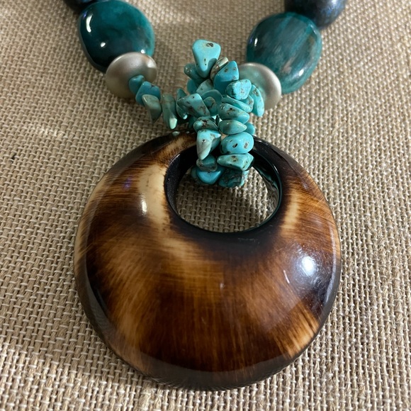 Turquoise & Brown Beaded Statement Necklace & Earrings Set - Picture 5 of 9